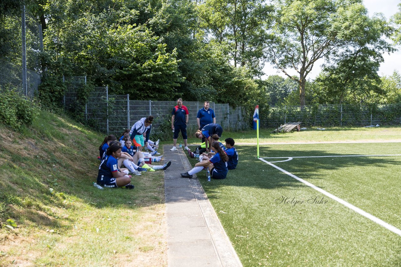 Bild 196 - wBJ Holsatia Elmshorn - VfL Pinneberg : Ergebnis: 1:4